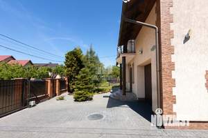 Дом 280м², 3-этажный, участок 9 сот.  