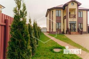 Дом 204м&sup2;, 2-этажный, участок 6 сот.  