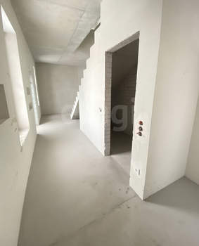 Дом 220м&sup2;, 2-этажный, участок 3 сот.  