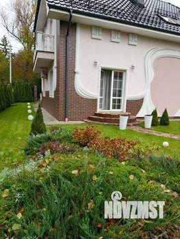 Дом 250м&sup2;, 3-этажный, участок 6 сот.  