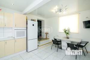 Дом 320м², 2-этажный, участок 15 сот.  