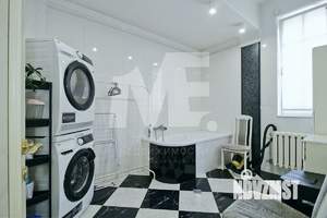 Дом 520м², 3-этажный, участок 6 сот.  