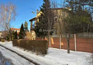 Дом 347м&sup2;, 2-этажный, участок 10 сот.  