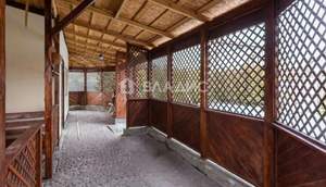 Дом 180м&sup2;, 3-этажный, участок 6 сот.  