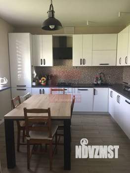 Дом 176м&sup2;, 2-этажный, участок 7 сот.  