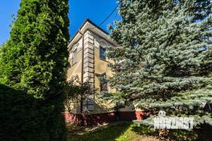 Дом 185м&sup2;, 2-этажный, участок 5 сот.  