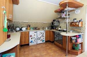 Дом 107м&sup2;, 2-этажный, участок 6 сот.  