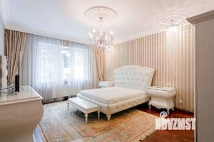 Таунхаус 470м², 3-этажный, участок 3 сот.  