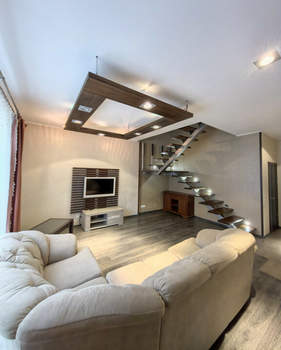 Дом 132м², 2-этажный, участок 8 сот.  