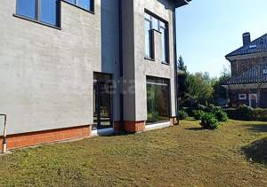 Дом 200м&sup2;, 2-этажный, участок 5 сот.  