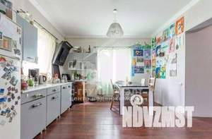 Дом 180м², 2-этажный, участок 10 сот.  