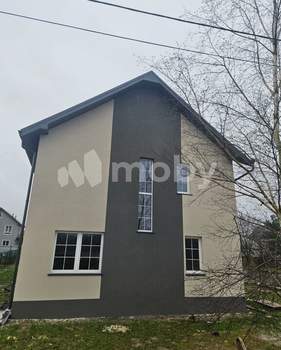 Дом 200м&sup2;, 3-этажный, участок 0 сот.  