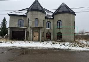 Дом 405м², 3-этажный, участок 7 сот.  