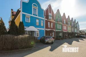 Таунхаус 165м&sup2;, 3-этажный, участок 1 сот.  