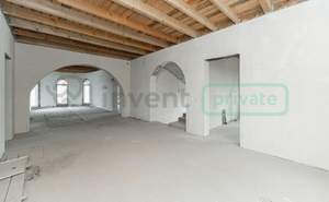 Дом 405м², 3-этажный, участок 7 сот.  