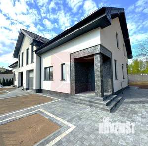 Таунхаус 150м², 2-этажный, участок 3 сот.  