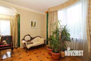 Таунхаус 385м², 4-этажный, участок 5 сот.  