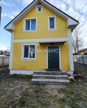 Дом 83м&sup2;, 2-этажный, участок 3 сот.  