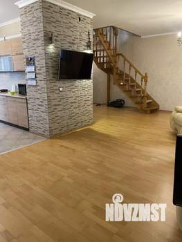 Дом 217м&sup2;, 2-этажный, участок 4 сот.  