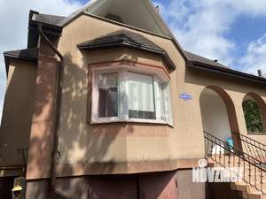 Дом 250м², 3-этажный, участок 8 сот.  