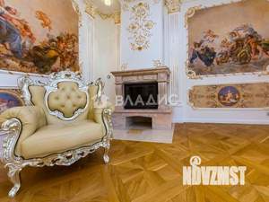 Дом 507м&sup2;, 3-этажный, участок 7 сот.  