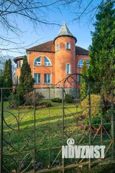 Дом 419м², 3-этажный, участок 17 сот.  