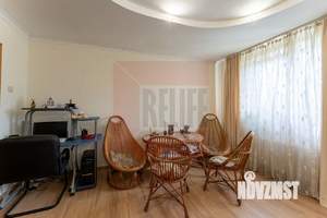 Коттедж 431м², 3-этажный, участок 6 сот.  