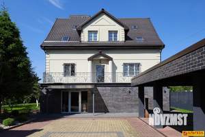 Дом 420м&sup2;, 3-этажный, участок 12 сот.  