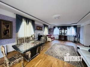 Таунхаус 280м², 4-этажный, участок 2 сот.  