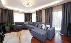 Дом 320м², 3-этажный, участок 12 сот.  