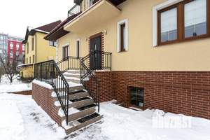 Дом 489м&sup2;, 2-этажный, участок 6 сот.  