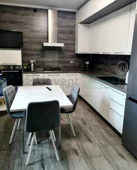 Дом 142м², 2-этажный, участок 9 сот.  