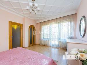 Таунхаус 200м², 3-этажный, участок 2 сот.  