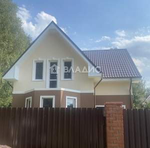 Дом 122м&sup2;, 2-этажный, участок 8 сот.  