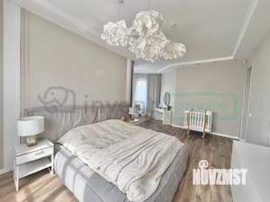 Дом 520м², 3-этажный, участок 6 сот.  