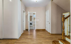 Дом 206м&sup2;, 2-этажный, участок 6 сот.  