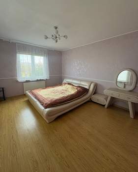 Дом 253м&sup2;, 3-этажный, участок 9 сот.  