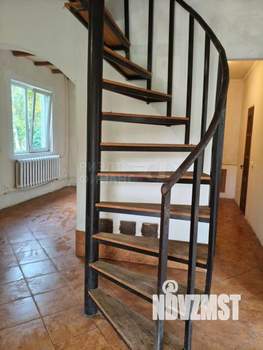 Дом 130м&sup2;, 2-этажный, участок 5 сот.  