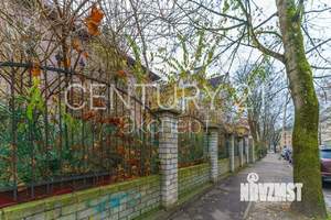 Дом 391м², 4-этажный, участок 8 сот.  