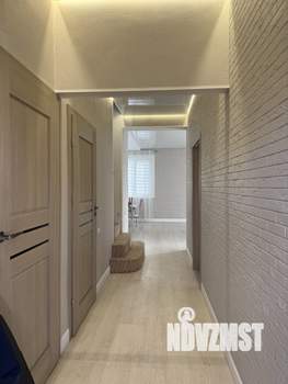 Дом 180м&sup2;, 2-этажный, участок 7 сот.  