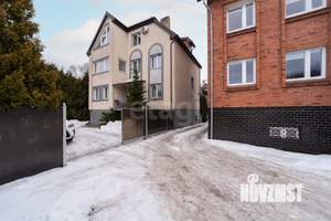 Дом 290м&sup2;, 4-этажный, участок 8 сот.  