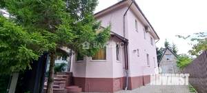 Таунхаус 220м², 3-этажный, участок 7 сот.  