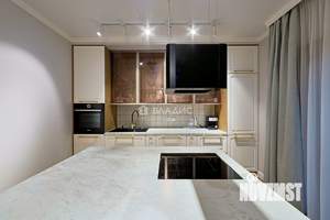 Таунхаус 200м&sup2;, 3-этажный, участок 2 сот.  