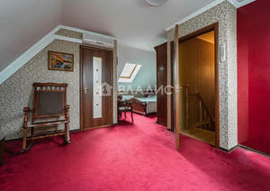 Дом 220м², 3-этажный, участок 6 сот.  