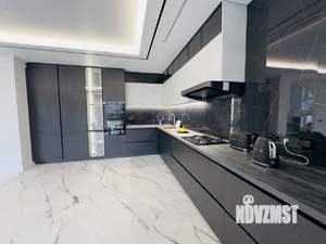 Дом 320м², 3-этажный, участок 6 сот.  