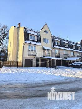 Таунхаус 151м&sup2;, 3-этажный, участок 4 сот.  