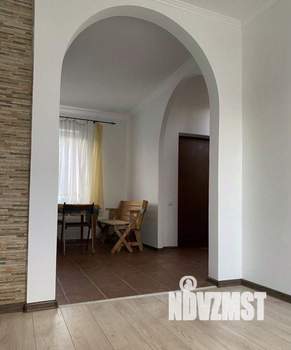 Дом 84м&sup2;, 2-этажный, участок 4 сот.  