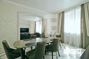 Дом 520м², 3-этажный, участок 6 сот.  