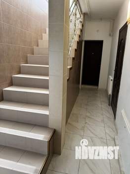 Дом 250м², 2-этажный, участок 6 сот.  