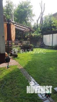 Дом 394м&sup2;, 2-этажный, участок 8 сот.  